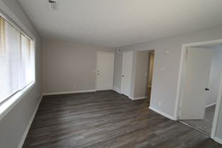 10715 O Street - Photo 1 of 1