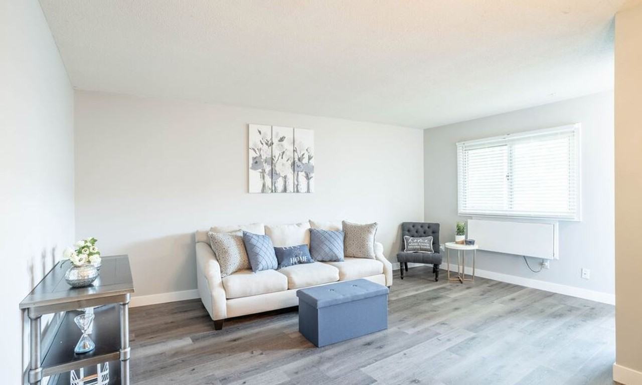 Rosecliff - Photo 5 of 38