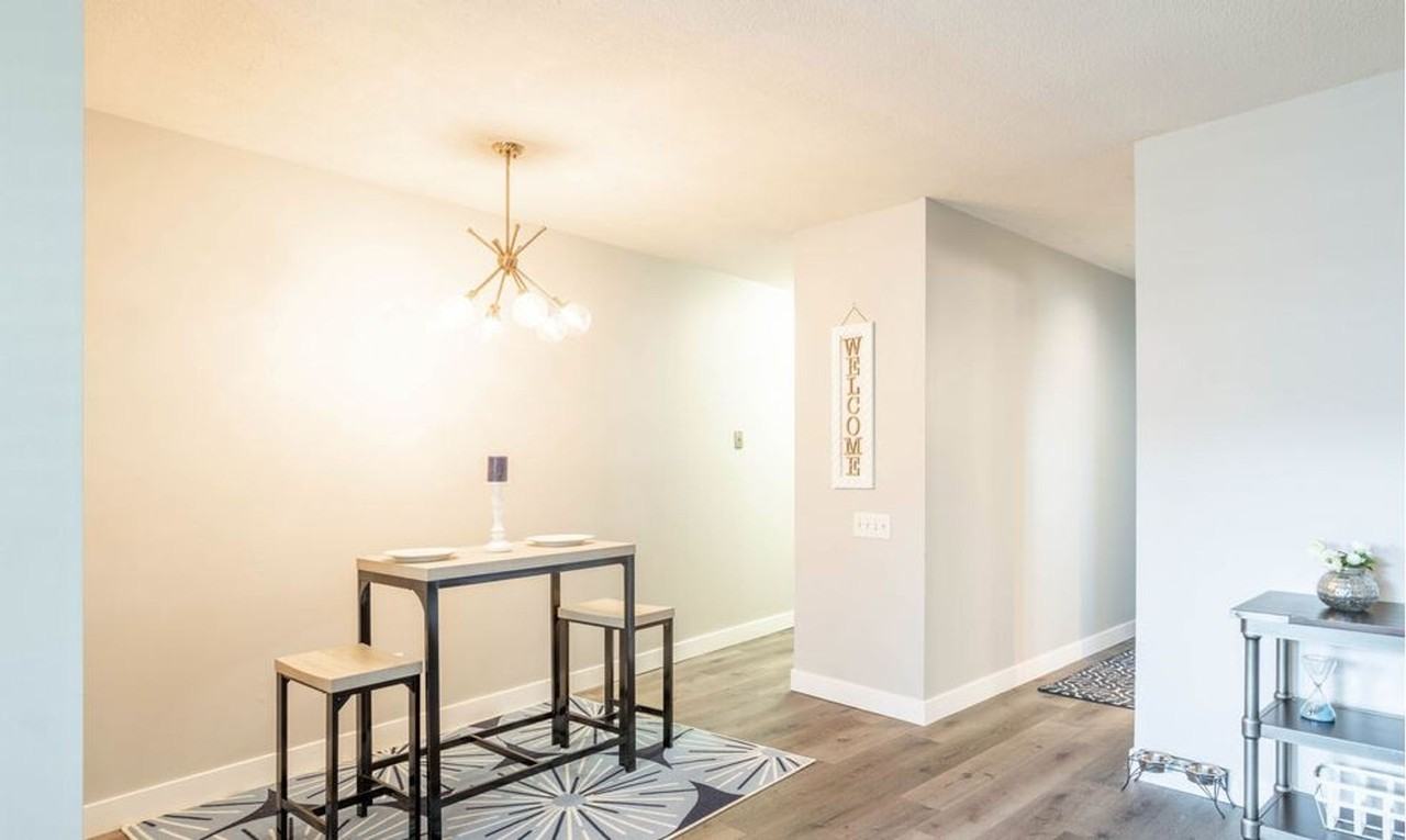 Rosecliff - Photo 7 of 38