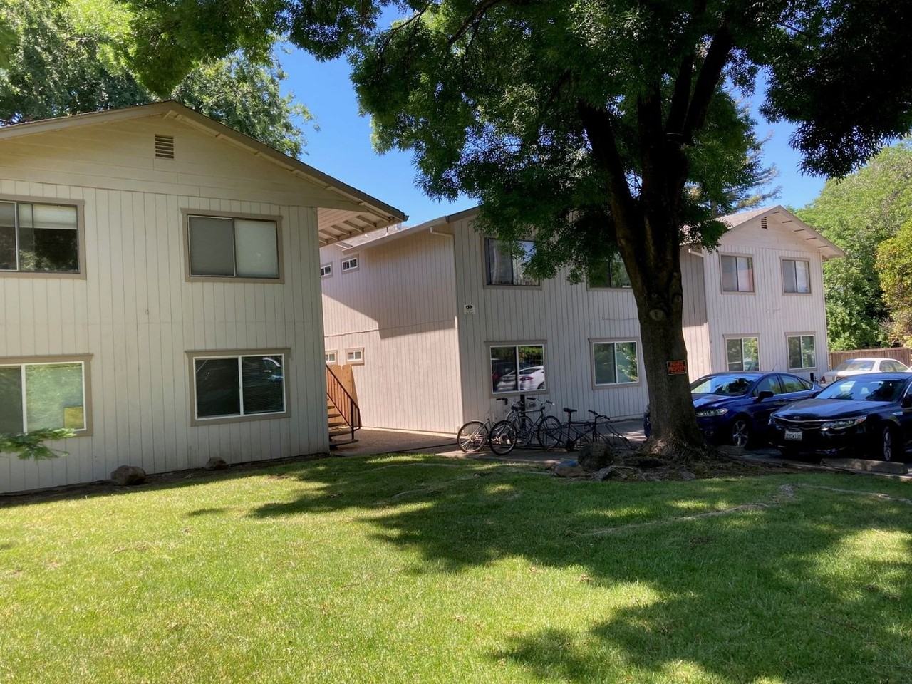 946 Cedar Street - Photo 2 of 13