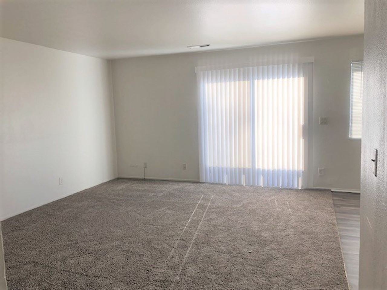 946 Cedar Street - Photo 3 of 13