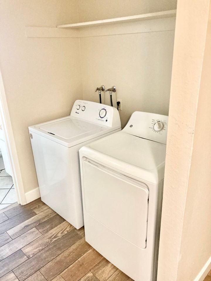 946 Cedar Street - Photo 4 of 13