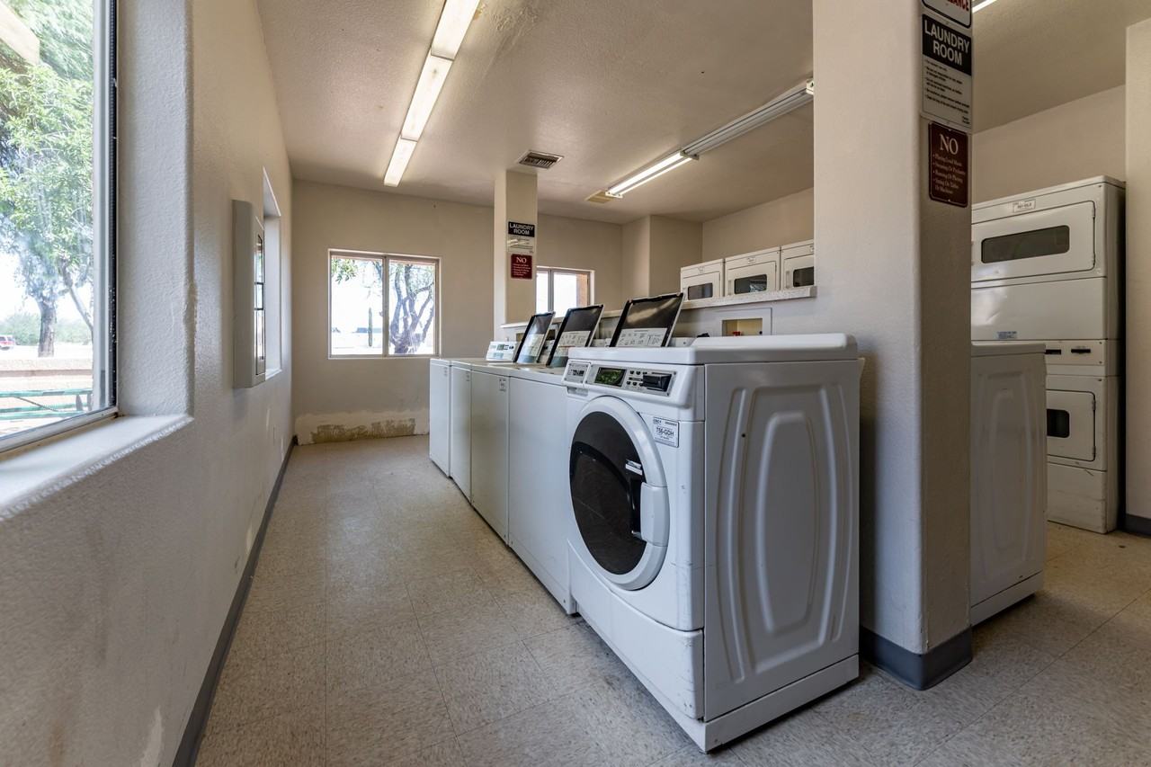 Sahuarita Mission - Photo 7 of 32