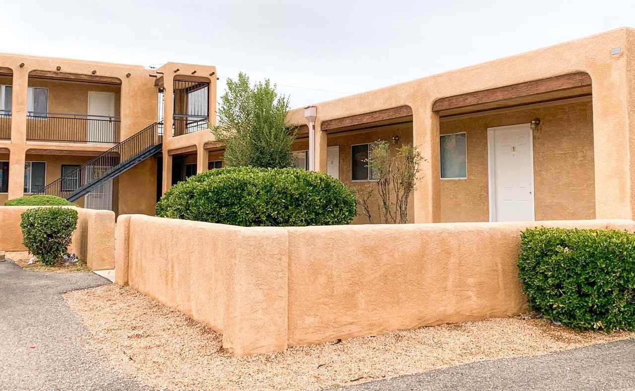 El Pueblo - Photo 3 of 30