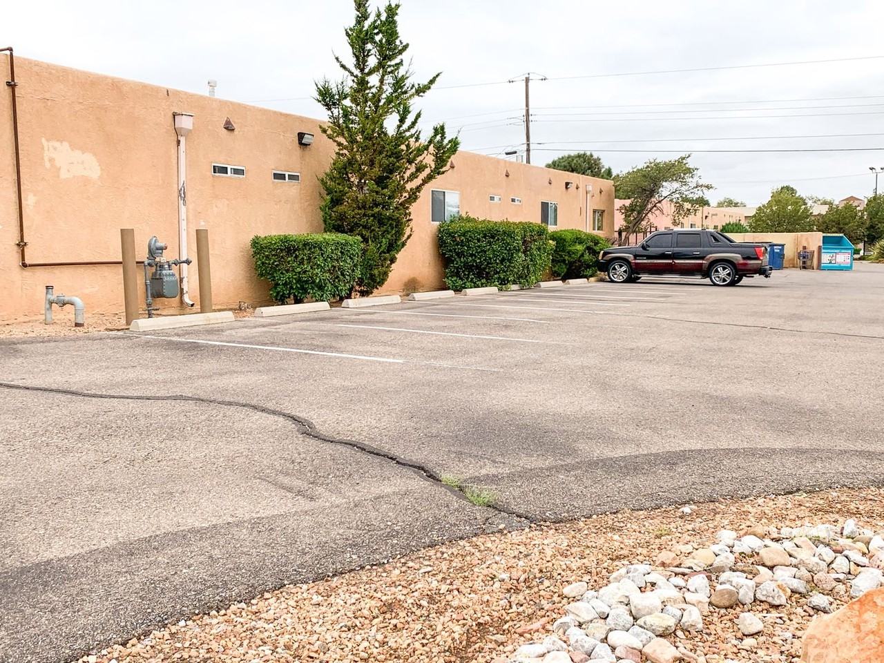 El Pueblo - Photo 5 of 30