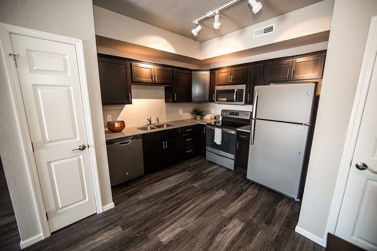 The Legacy Condos - Waverly - Photo 3 of 12