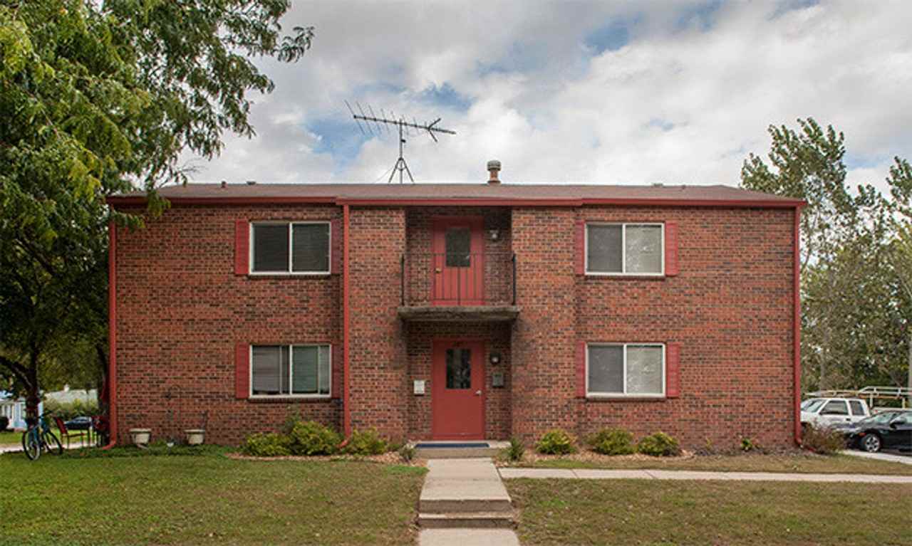 Rock View Apartments - Photo 4 of 4