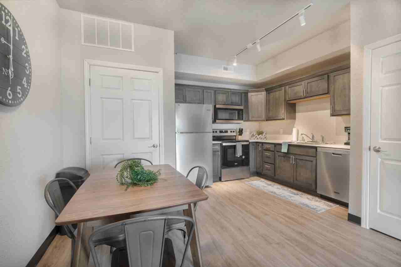 Rush Mills - 501 Enterprise - Photo 2 of 14