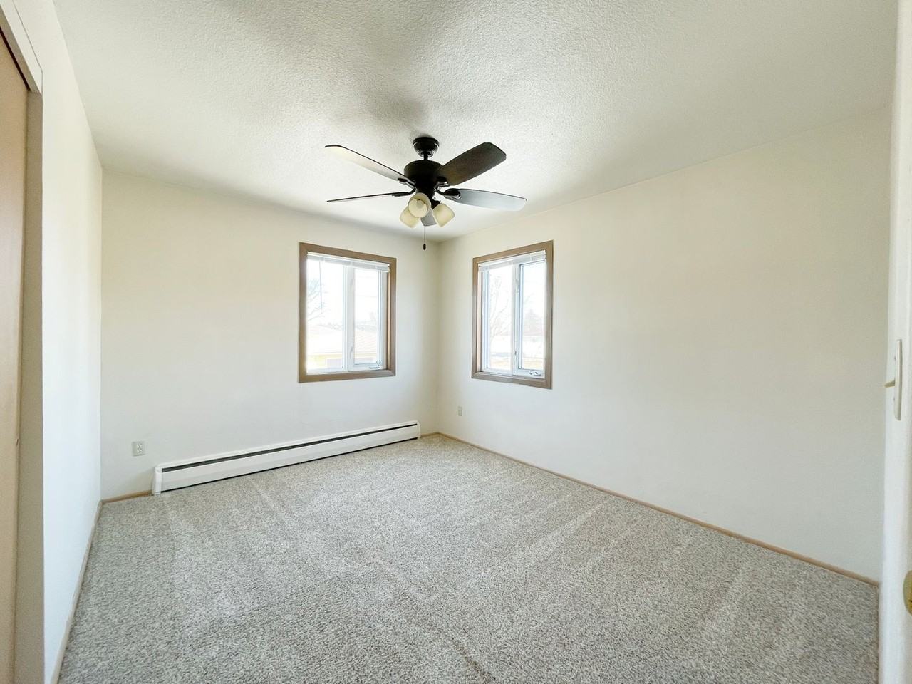 Fairmont Apartments - Photo 5 of 25