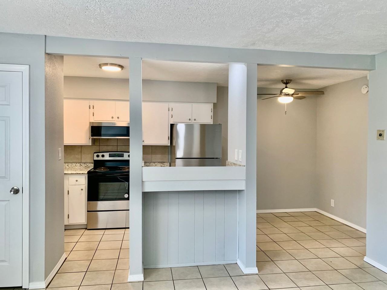 444 Florida St SE - Photo 6 of 13