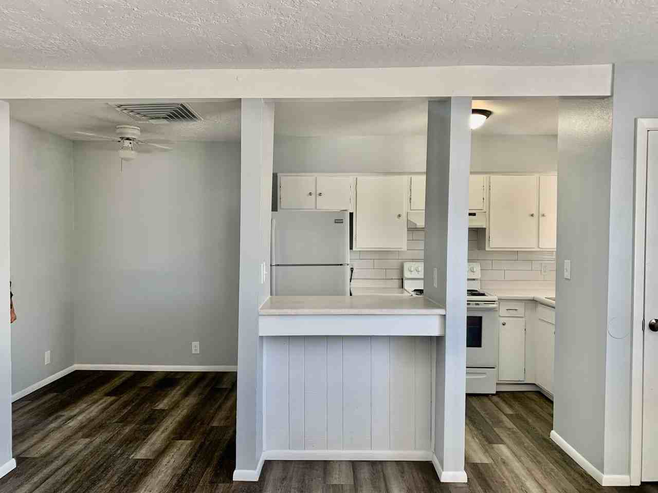 444 Florida St SE - Photo 5 of 30