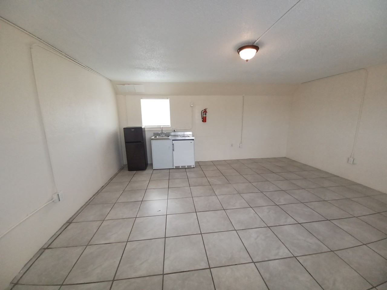Roadrunner Apartments.. Utilities included! 5609 5613 Central Ave NW