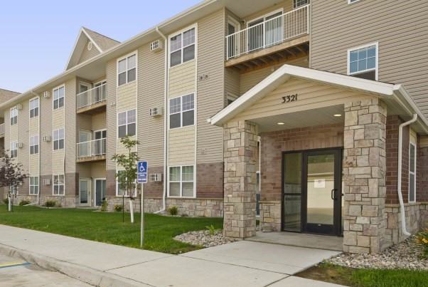 Encore Apartments - Photo 3 of 50