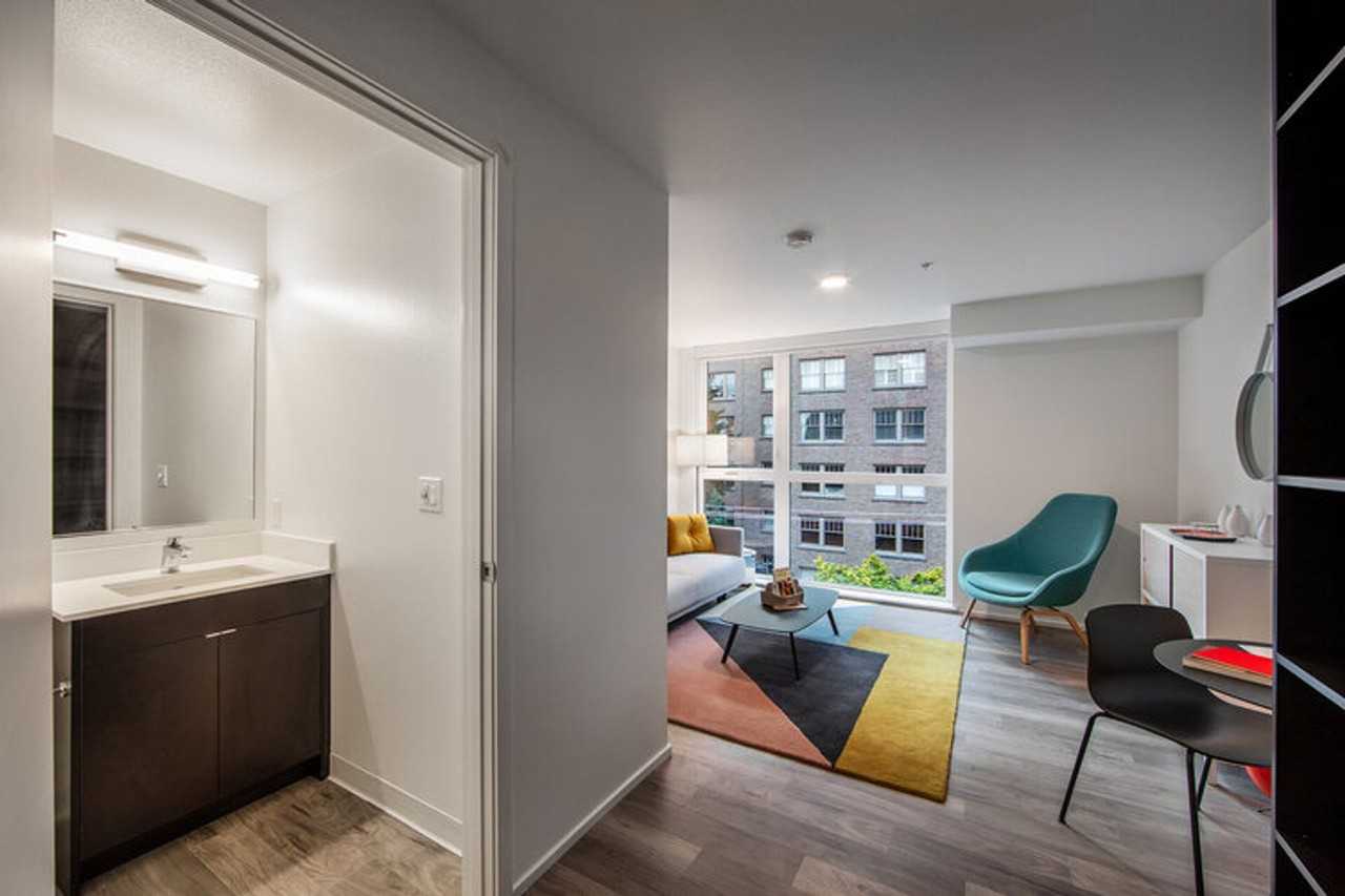 Apartments Near UW Summit Flats Contemporary Studios & Lofts for University of Washington Students in Seattle, WA