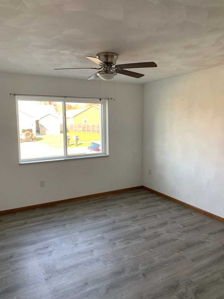 Homestead Apartments. - Photo 7 of 8