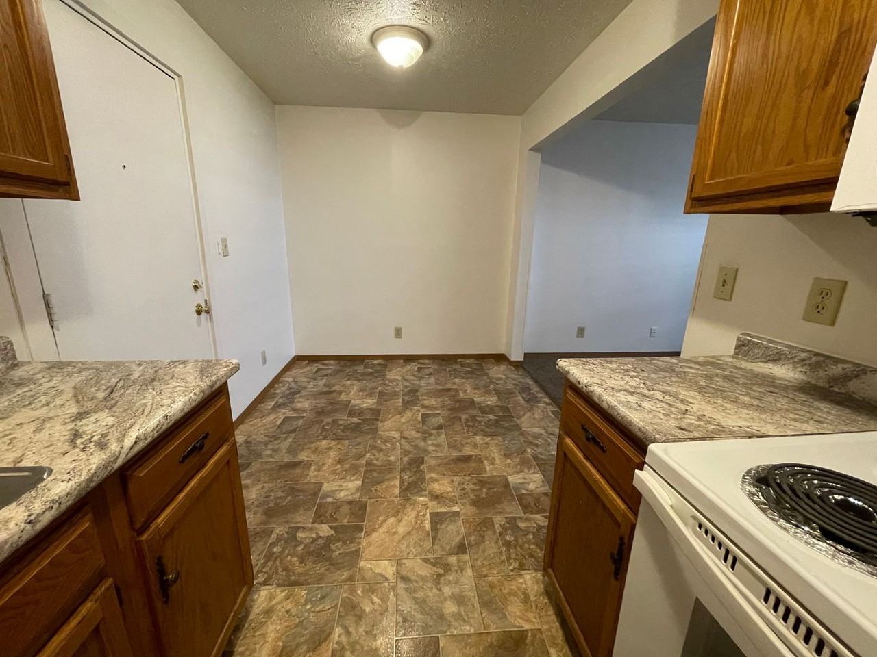 Southfork Apartments - Photo 7 of 43