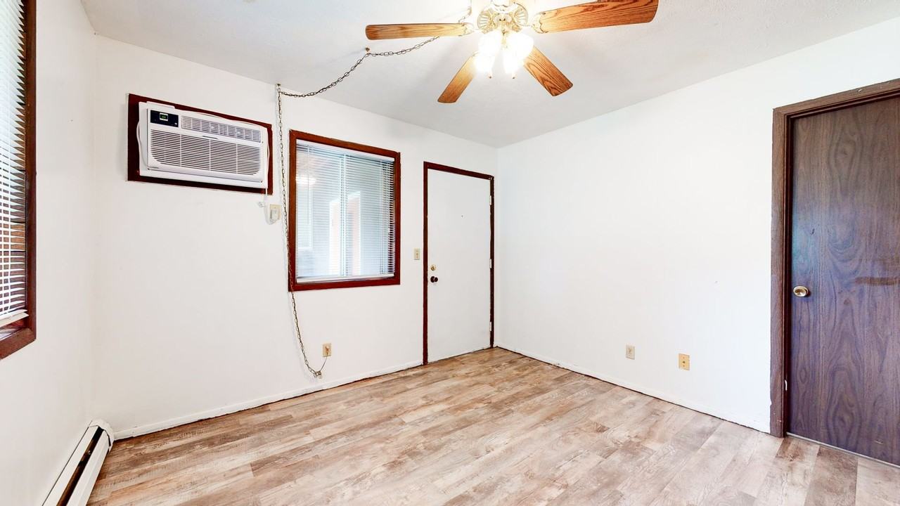 200 W Shelbourne Dr - Photo 5 of 6