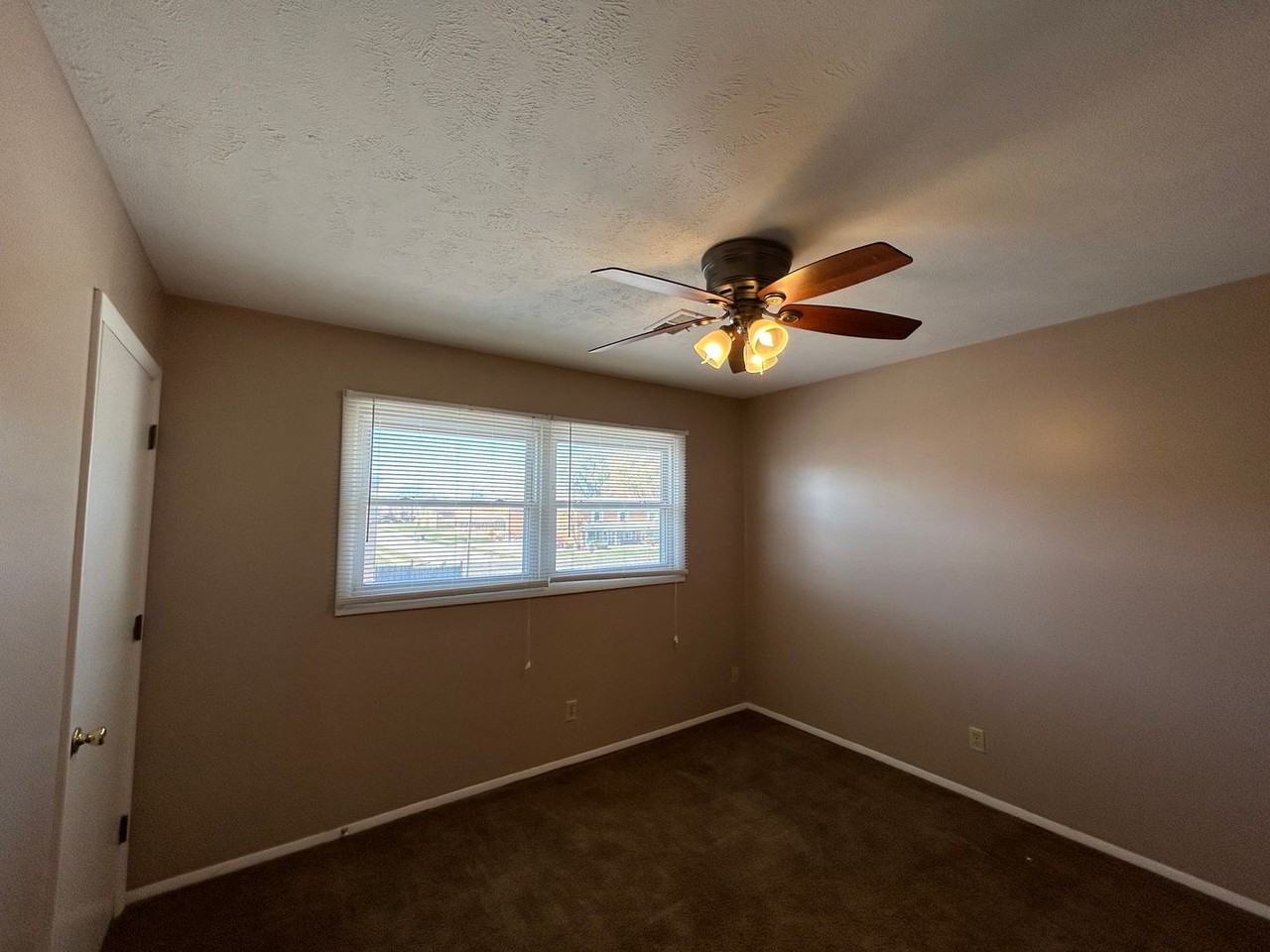 2203 Todd Dr - Photo 3 of 11