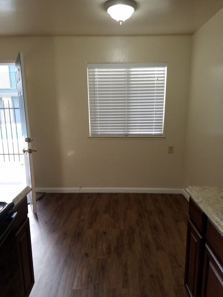 L150 - Orange Garden Apartments - Photo 5 of 10