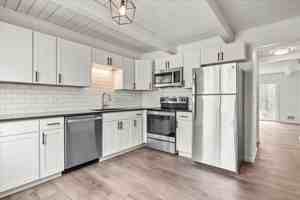 featured image of 23 Winston Woods