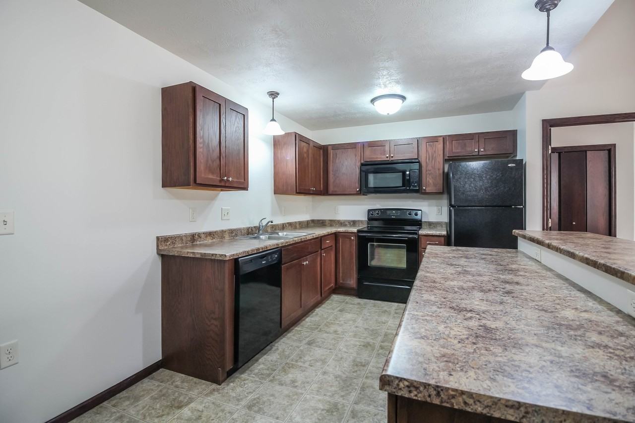 Bancroft Place Apartments - Photo 2 of 44