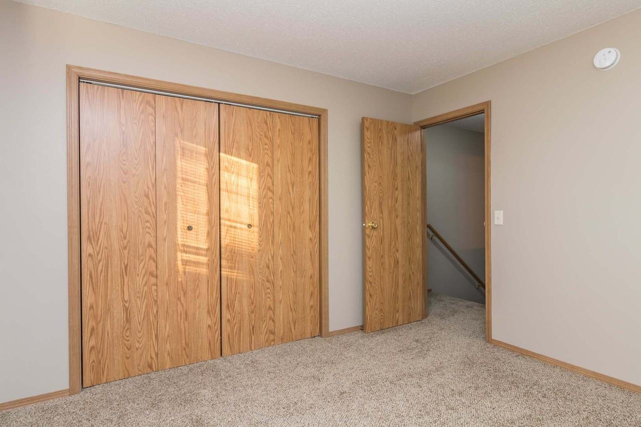 Saddle Creek Townhomes - Photo 6 of 9