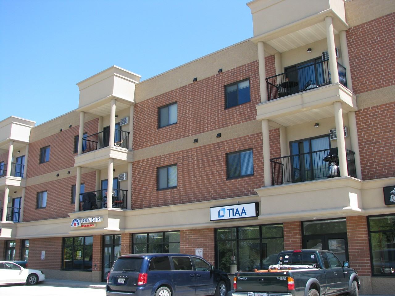 Bison Crossing Apartments - Photo 2 of 25