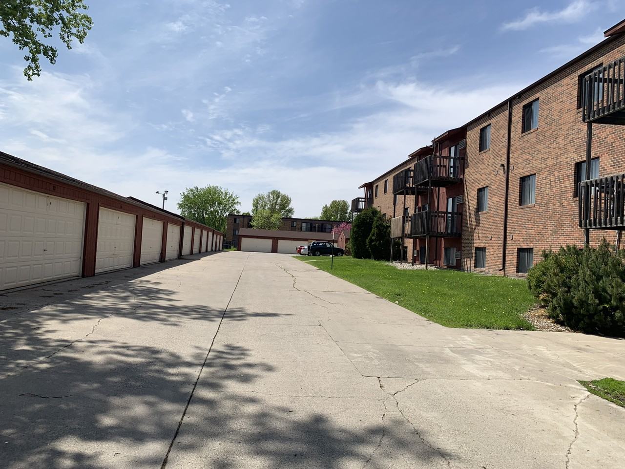 Gatewood Apartments - Photo 2 of 44