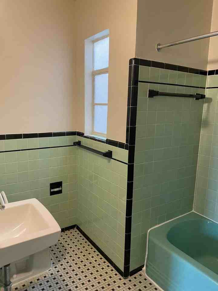 Glendale Apartments - Photo 7 of 13