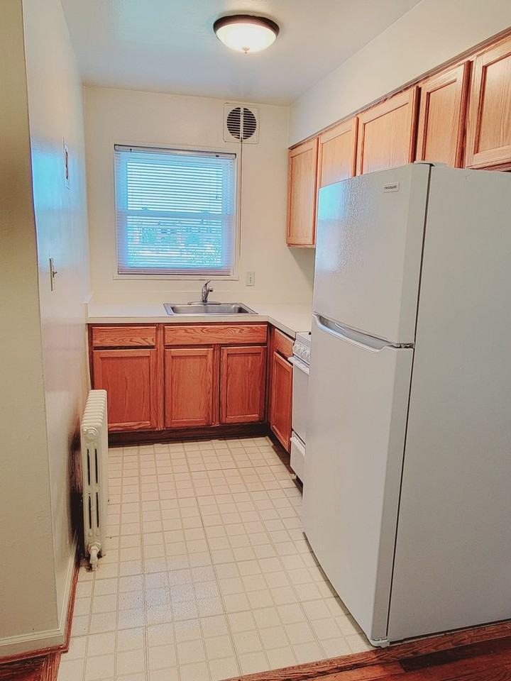 Jefferson Gardens - Photo 5 of 28