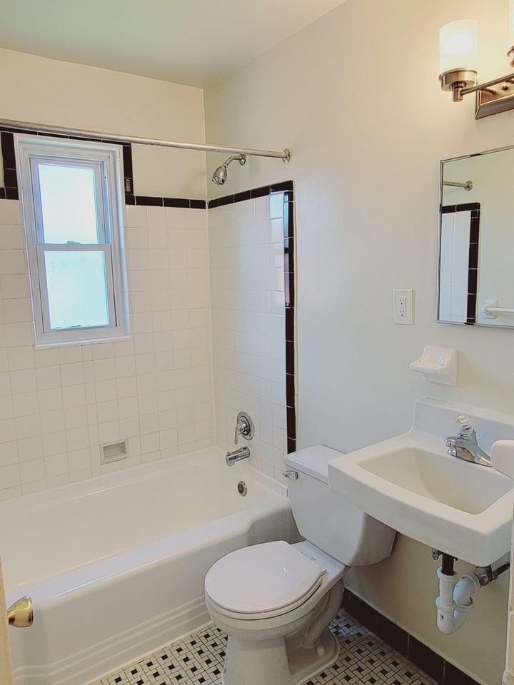 Jefferson Gardens - Photo 6 of 28