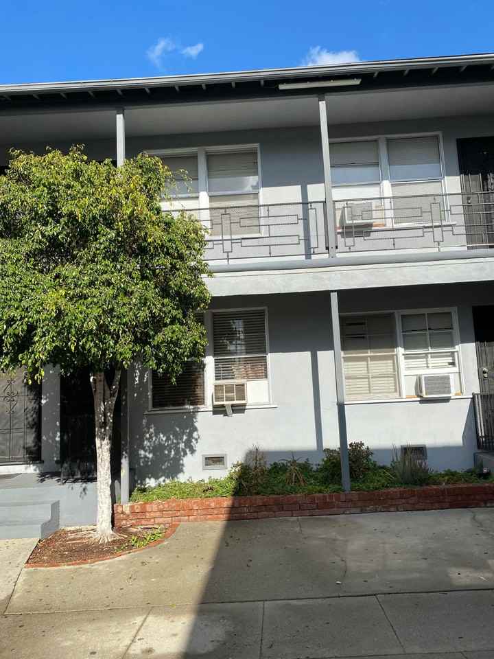 2715-2723 San Marino St - Photo 3 of 23