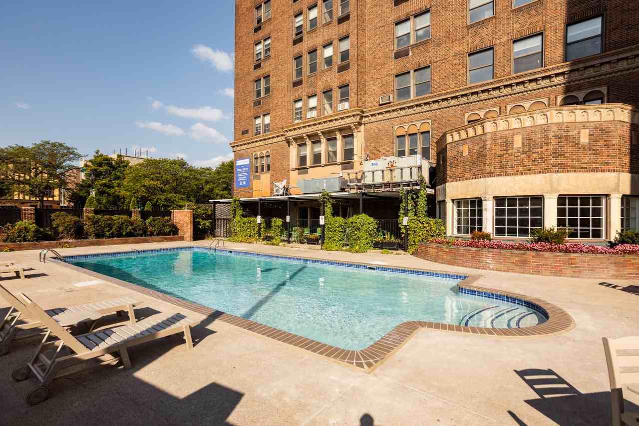 The Belcrest - Photo 5 of 50