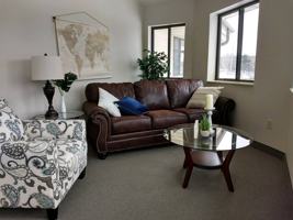 featured image of 400 River Dr