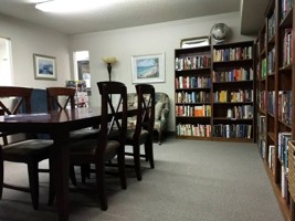 featured image of 400 River Dr