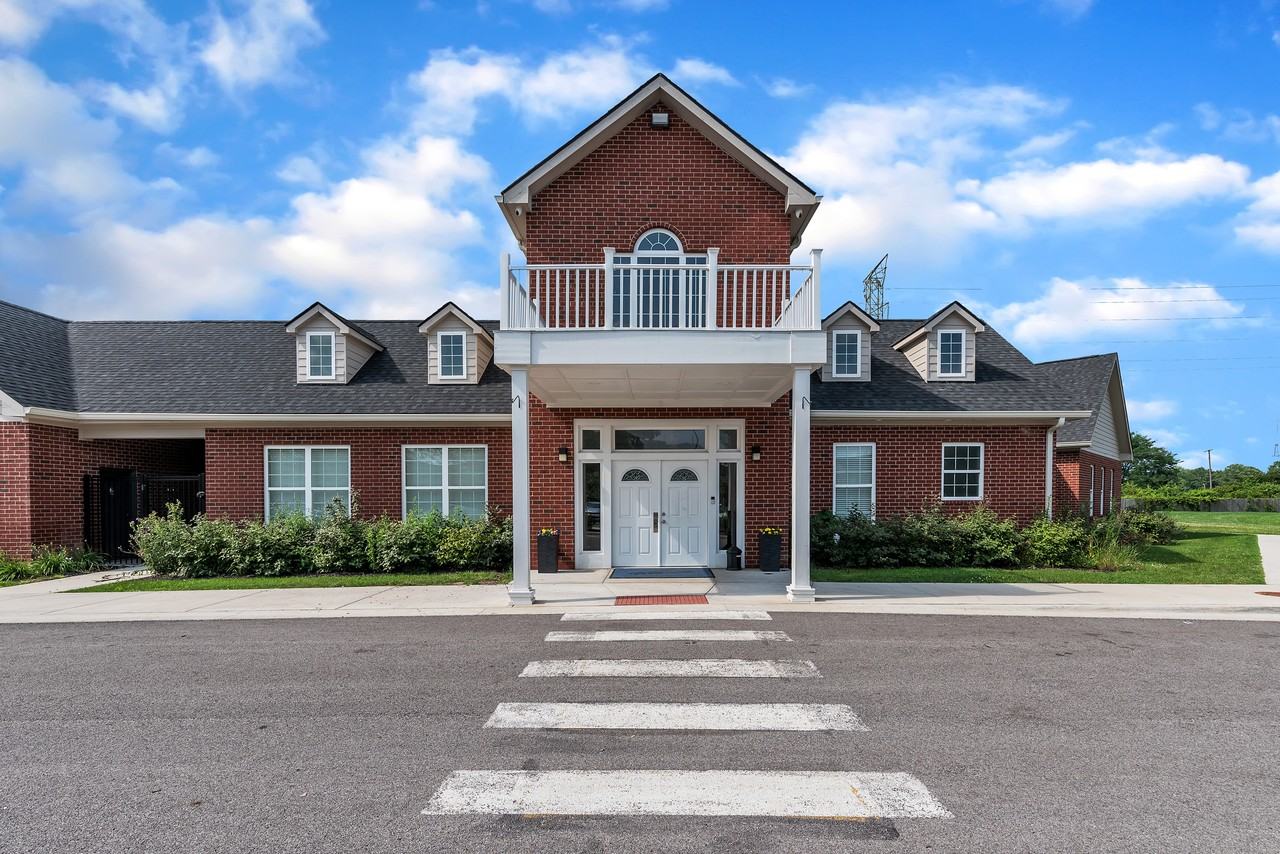 Larchmont Estates Apartments 1270 Slater St, Toledo, OH 43612 Zumper