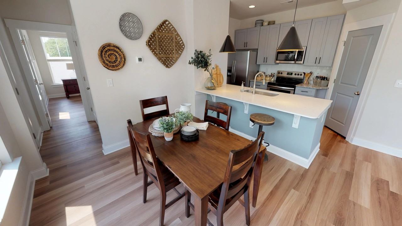 332 Voldemort St - Photo 4 of 50