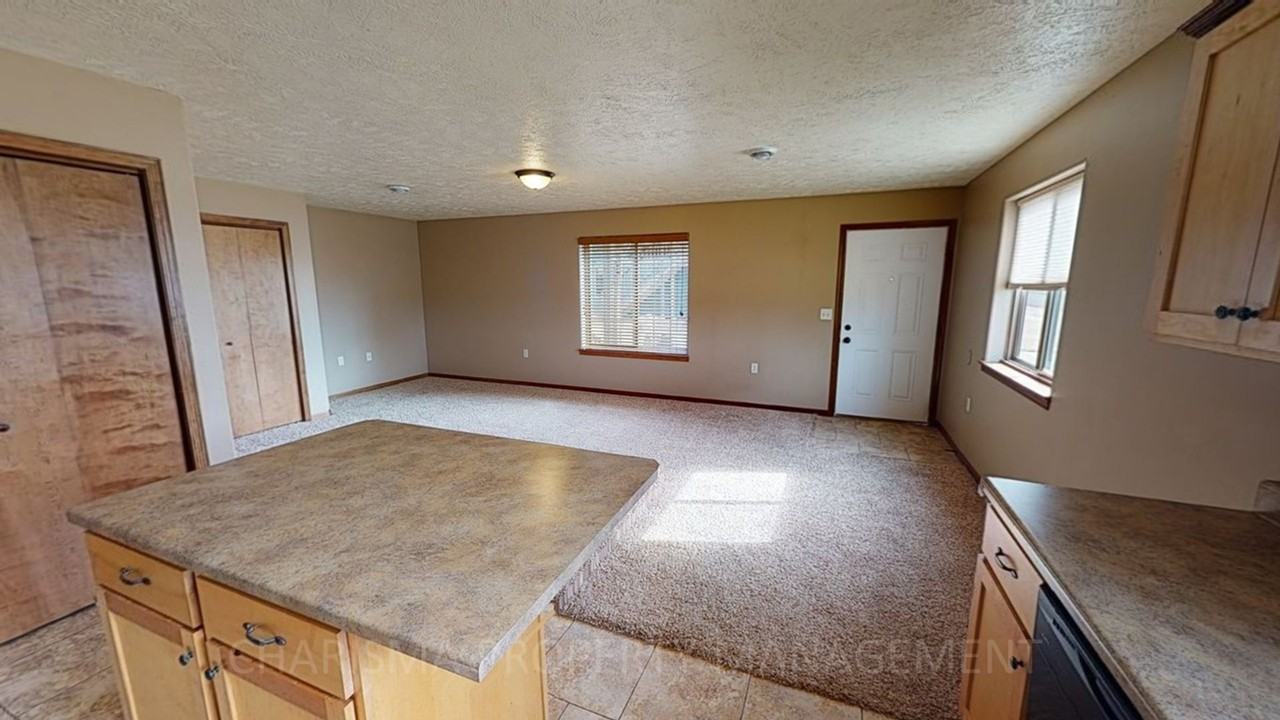 211, 221 & 231 W 4th Street - Photo 2 of 26