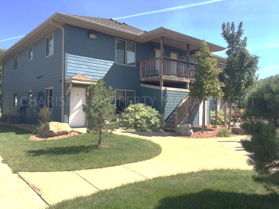 211, 221 & 231 W 4th Street - Photo 4 of 26