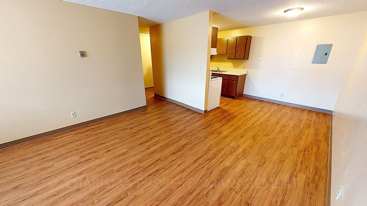 Missouri View Apartments - Photo 2 of 36