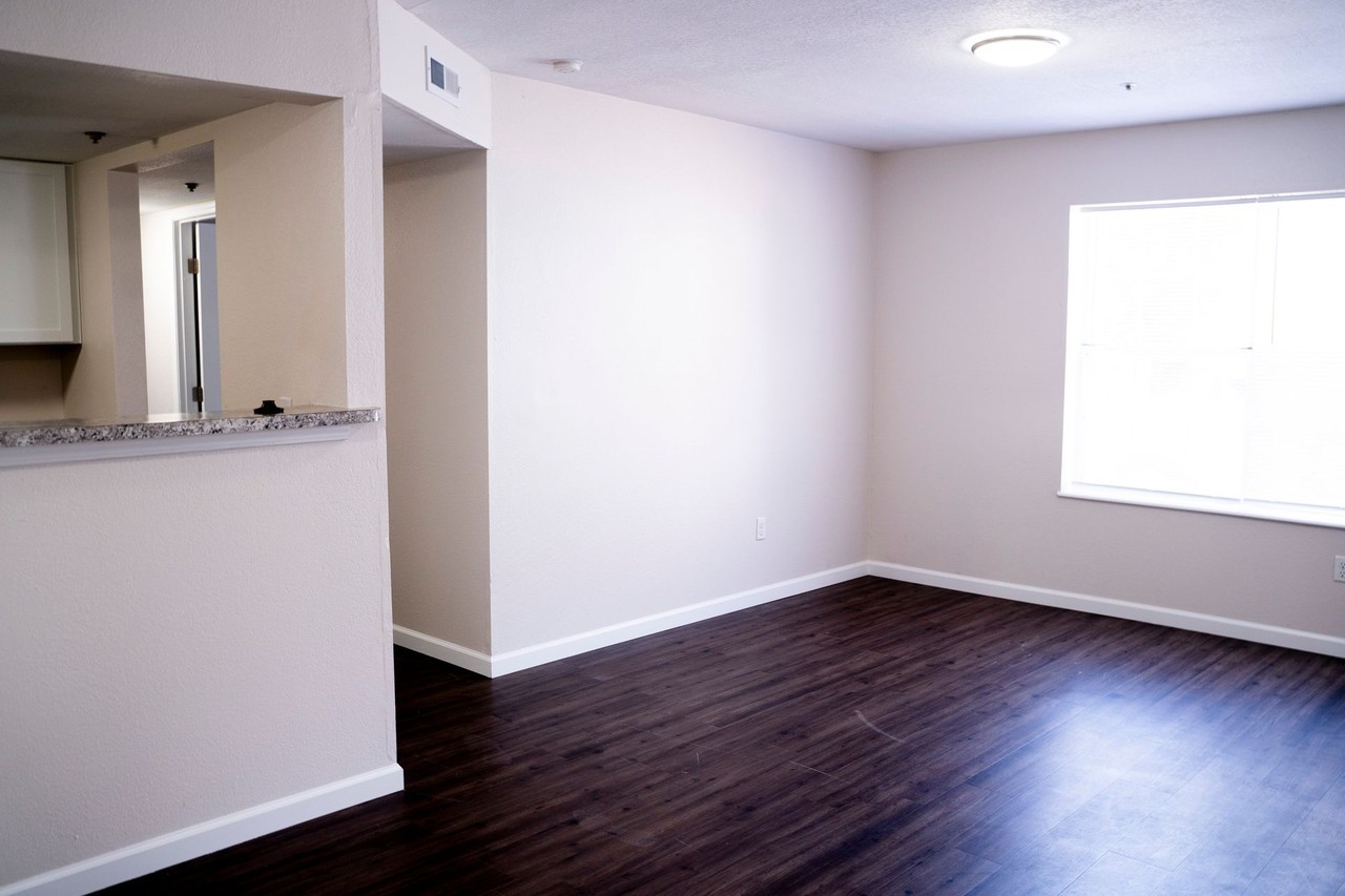 Carson Place - Photo 2 of 11