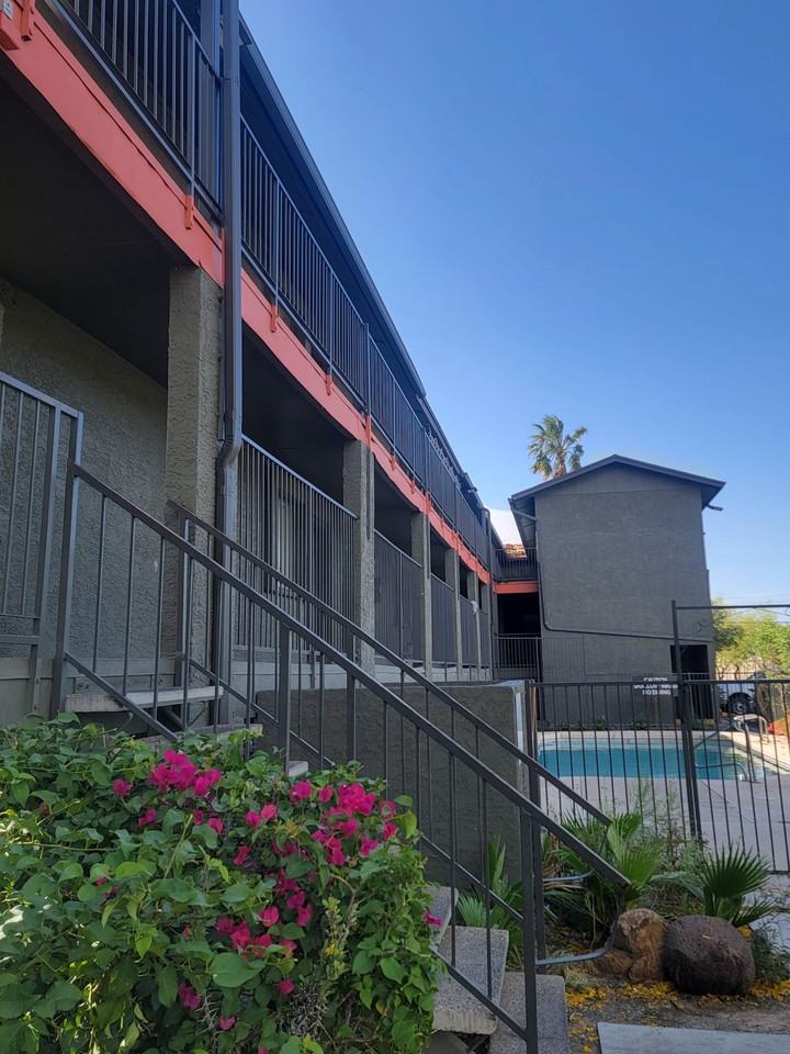 Mirador Apartments - Photo 4 of 50