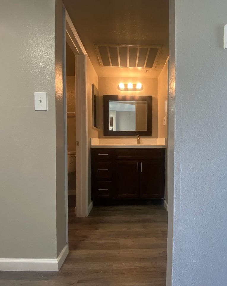 Scottsdale 5th - Photo 4 of 50