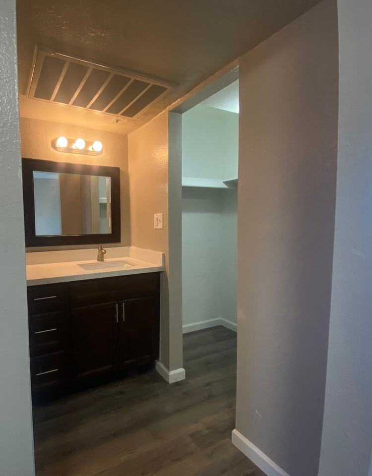 Scottsdale 5th - Photo 5 of 50