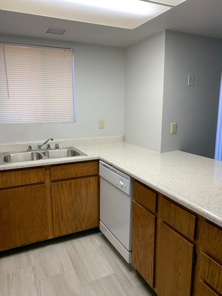 Palm Desert Palms - Photo 5 of 11