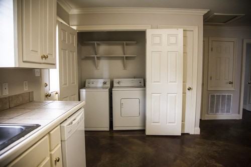 Heatherwood Square - Photo 3 of 9