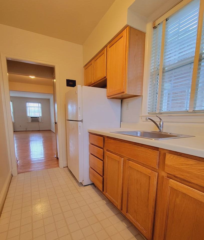 Ramsey Apartments - Photo 6 of 13