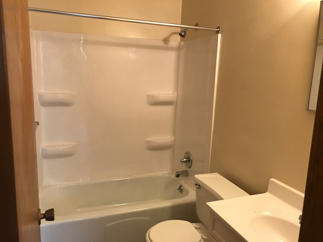 1526 16th Ave Se #8 - Photo 5 of 6