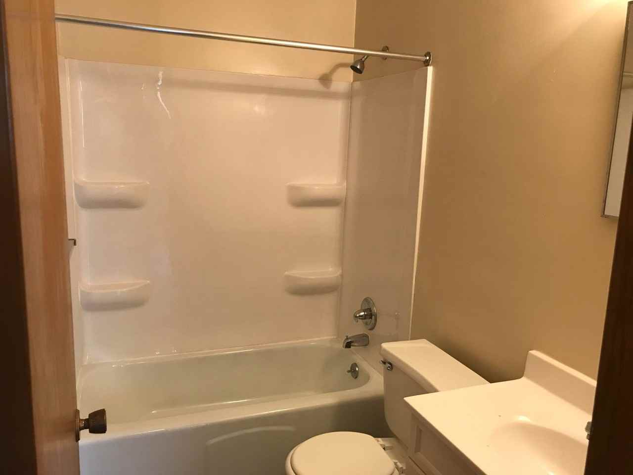 1625 16th St Se #8 - Photo 5 of 6