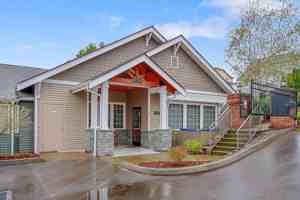 featured image of 4301 Norpoint Way Ne